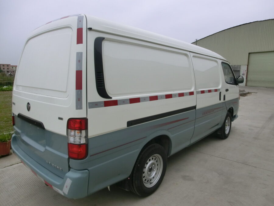 Smart Confidence: Custom Refrigerated Truck Body with 100mm Insulation for Safe Cold Chain - Image 3
